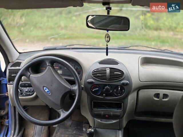 Синий ВАЗ Калина, объемом двигателя 1.6 л и пробегом 160 тыс. км за 800 $, фото 7 на Automoto.ua