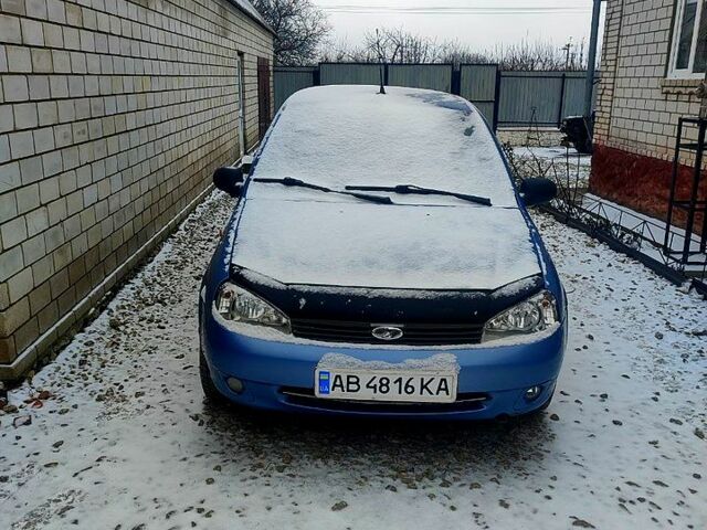 Синий ВАЗ Kalina, объемом двигателя 1.6 л и пробегом 160 тыс. км за 2200 $, фото 2 на Automoto.ua