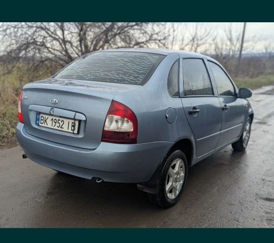 Синий ВАЗ Калина, объемом двигателя 1.6 л и пробегом 250 тыс. км за 1200 $, фото 1 на Automoto.ua