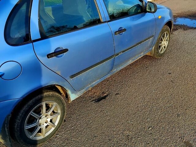 Синий ВАЗ Kalina, объемом двигателя 1.6 л и пробегом 227 тыс. км за 2000 $, фото 3 на Automoto.ua