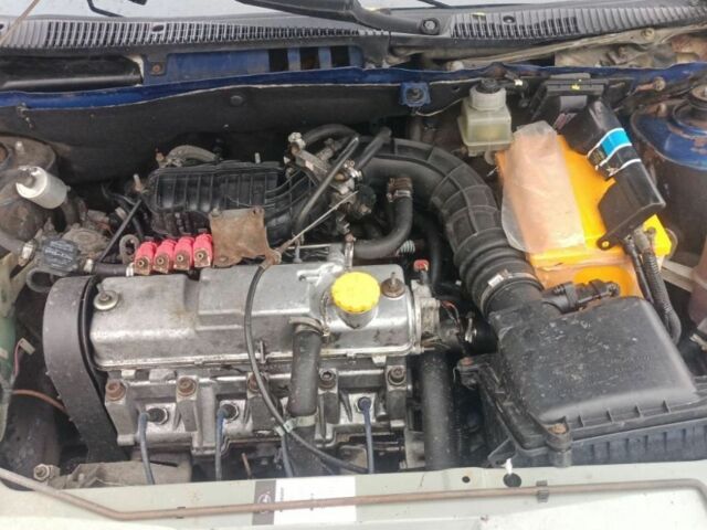 Синий ВАЗ Калина, объемом двигателя 1.6 л и пробегом 373 тыс. км за 1313 $, фото 4 на Automoto.ua