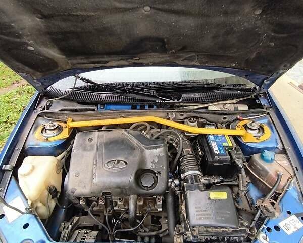 Синий ВАЗ Калина, объемом двигателя 1.6 л и пробегом 153 тыс. км за 1600 $, фото 11 на Automoto.ua