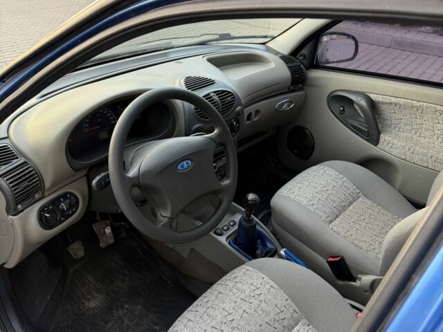 Синий ВАЗ Калина, объемом двигателя 1.6 л и пробегом 105 тыс. км за 2100 $, фото 9 на Automoto.ua