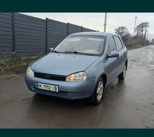 Синий ВАЗ Калина, объемом двигателя 1.6 л и пробегом 250 тыс. км за 1200 $, фото 6 на Automoto.ua