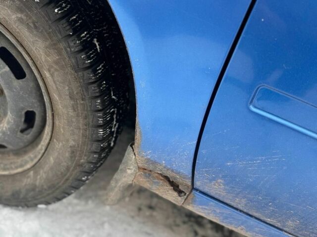 Синий ВАЗ Калина, объемом двигателя 1.6 л и пробегом 185 тыс. км за 1500 $, фото 6 на Automoto.ua