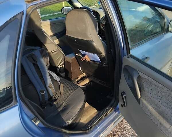 Синій ВАЗ Калина, об'ємом двигуна 1.6 л та пробігом 227 тис. км за 2000 $, фото 5 на Automoto.ua