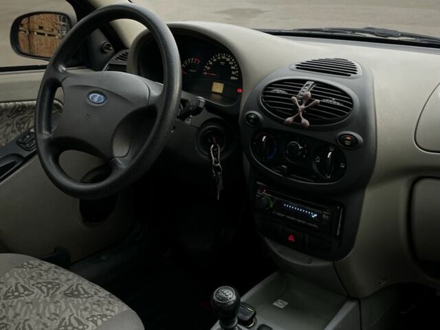 Синий ВАЗ Калина, объемом двигателя 1.6 л и пробегом 192 тыс. км за 2100 $, фото 9 на Automoto.ua