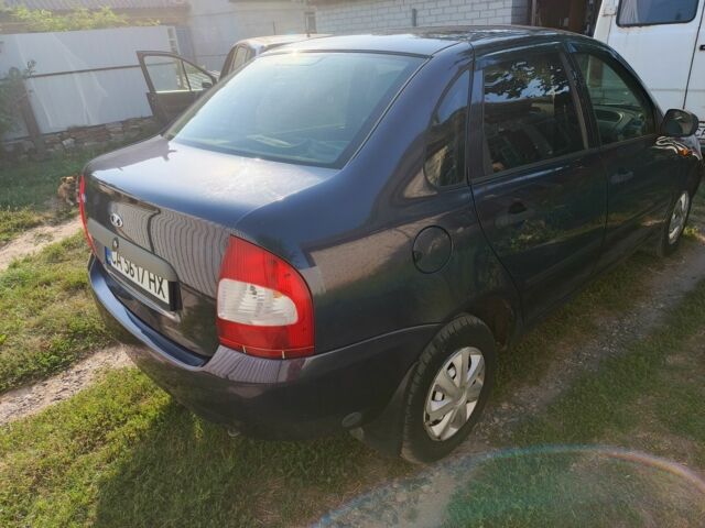 Синий ВАЗ Калина, объемом двигателя 0 л и пробегом 118 тыс. км за 2000 $, фото 4 на Automoto.ua
