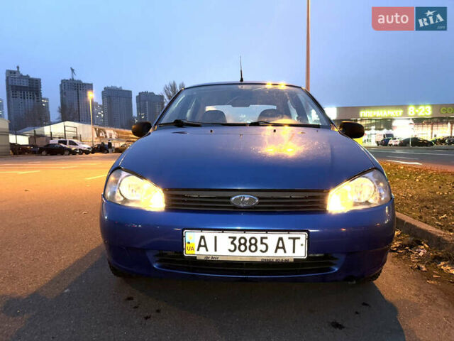 Синий ВАЗ Калина, объемом двигателя 1.5 л и пробегом 62 тыс. км за 2000 $, фото 1 на Automoto.ua