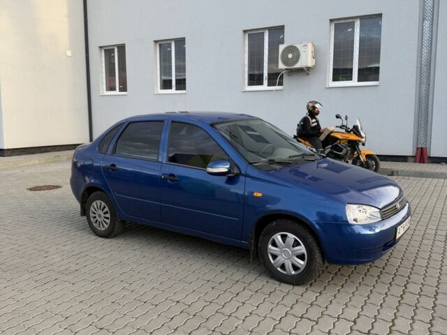 Синий ВАЗ Калина, объемом двигателя 1.6 л и пробегом 105 тыс. км за 2100 $, фото 2 на Automoto.ua