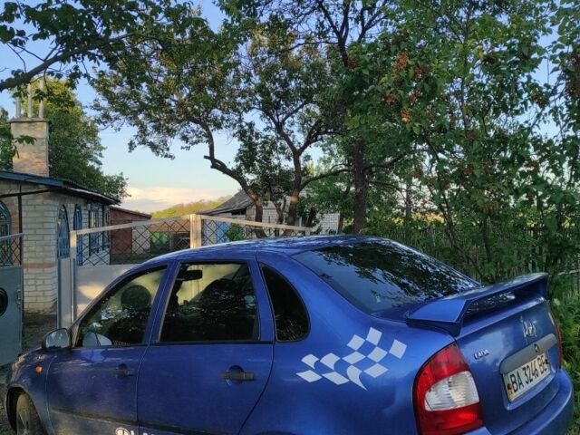 Синій ВАЗ Калина, об'ємом двигуна 0 л та пробігом 130 тис. км за 2401 $, фото 4 на Automoto.ua