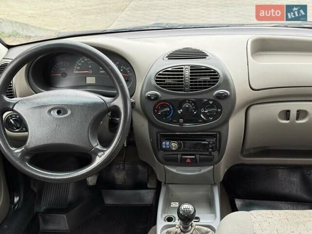 Синій ВАЗ Калина, об'ємом двигуна 1.6 л та пробігом 186 тис. км за 2200 $, фото 12 на Automoto.ua