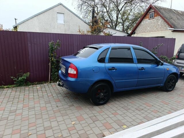 Синий ВАЗ Калина, объемом двигателя 1.6 л и пробегом 169 тыс. км за 1950 $, фото 1 на Automoto.ua