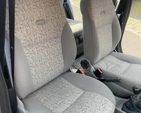 Синий ВАЗ Калина, объемом двигателя 1.6 л и пробегом 138 тыс. км за 2000 $, фото 20 на Automoto.ua