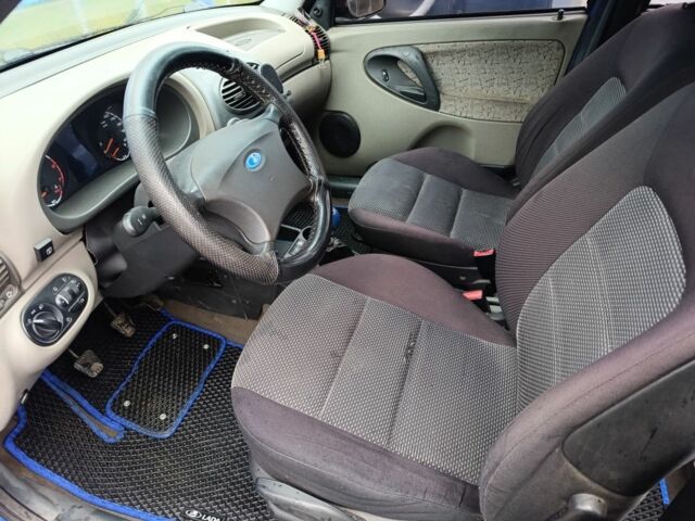 Синий ВАЗ Калина, объемом двигателя 1.6 л и пробегом 130 тыс. км за 2011 $, фото 8 на Automoto.ua