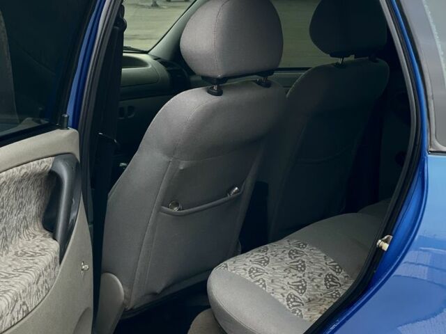 Синий ВАЗ Калина, объемом двигателя 1.6 л и пробегом 192 тыс. км за 2100 $, фото 6 на Automoto.ua