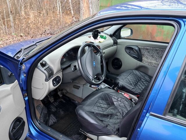 Синий ВАЗ Калина, объемом двигателя 1.6 л и пробегом 272 тыс. км за 2800 $, фото 6 на Automoto.ua