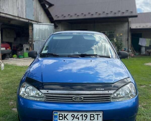 Синий ВАЗ Калина, объемом двигателя 1.6 л и пробегом 121 тыс. км за 2100 $, фото 2 на Automoto.ua