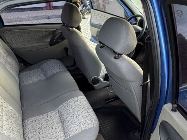 Синий ВАЗ Калина, объемом двигателя 1.6 л и пробегом 105 тыс. км за 2100 $, фото 10 на Automoto.ua