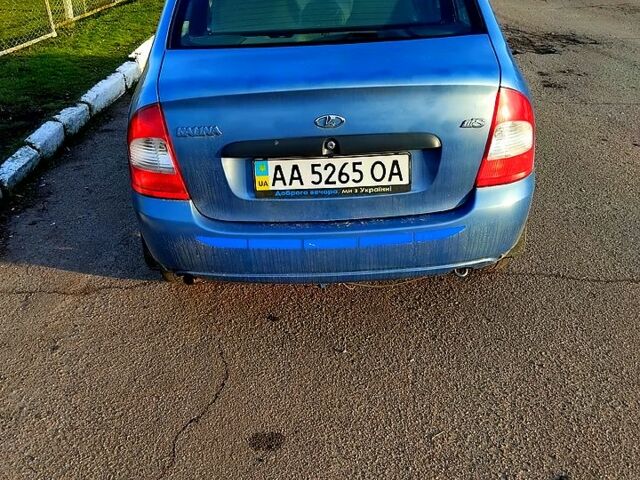 Синий ВАЗ Kalina, объемом двигателя 1.6 л и пробегом 227 тыс. км за 2000 $, фото 2 на Automoto.ua