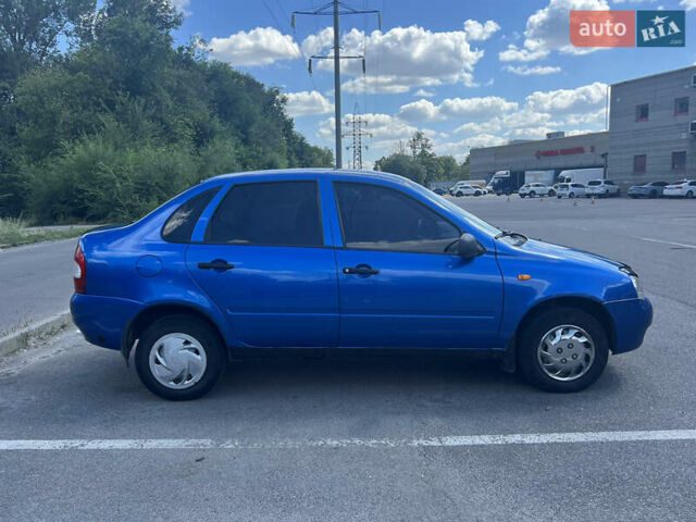 Синій ВАЗ Калина, об'ємом двигуна 1.6 л та пробігом 170 тис. км за 2200 $, фото 2 на Automoto.ua