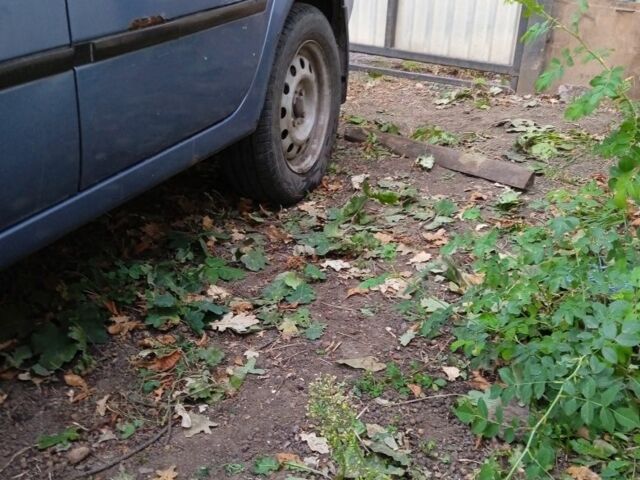 Синій ВАЗ Калина, об'ємом двигуна 0 л та пробігом 140 тис. км за 2200 $, фото 6 на Automoto.ua