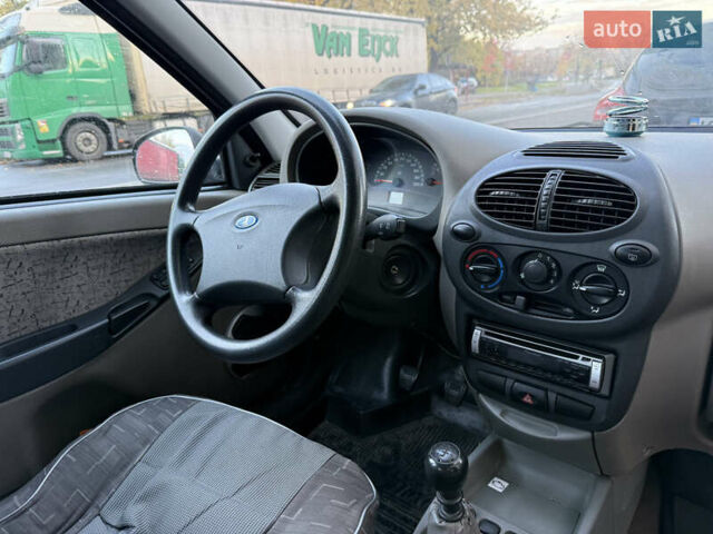 Синий ВАЗ Калина, объемом двигателя 1.6 л и пробегом 58 тыс. км за 2600 $, фото 5 на Automoto.ua