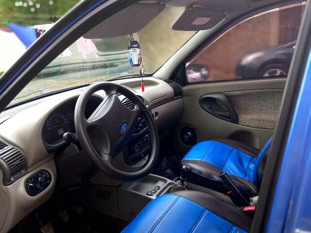 Синий ВАЗ Kalina, объемом двигателя 1.6 л и пробегом 100 тыс. км за 2500 $, фото 2 на Automoto.ua