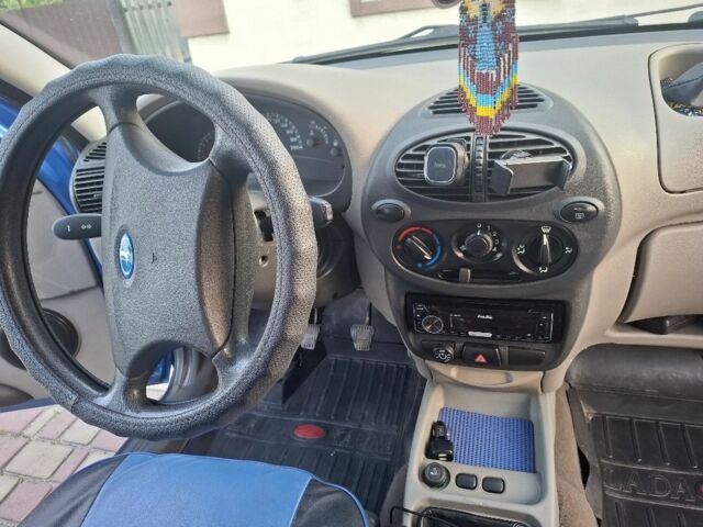 Синий ВАЗ Калина, объемом двигателя 1.6 л и пробегом 113 тыс. км за 2400 $, фото 4 на Automoto.ua