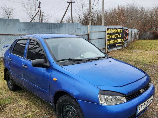 Синій ВАЗ Калина, об'ємом двигуна 1.6 л та пробігом 230 тис. км за 1800 $, фото 3 на Automoto.ua