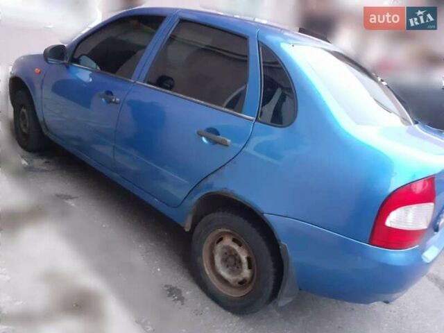 Синій ВАЗ Калина, об'ємом двигуна 1.6 л та пробігом 150 тис. км за 1294 $, фото 4 на Automoto.ua