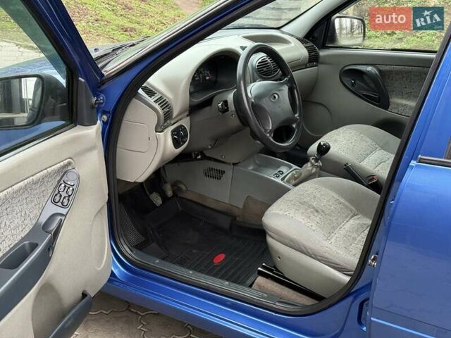 Синій ВАЗ Калина, об'ємом двигуна 1.6 л та пробігом 186 тис. км за 2200 $, фото 6 на Automoto.ua