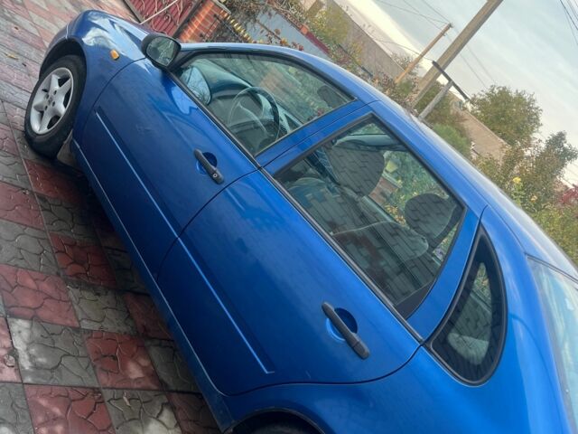 Синій ВАЗ Калина, об'ємом двигуна 1.6 л та пробігом 102 тис. км за 2000 $, фото 4 на Automoto.ua