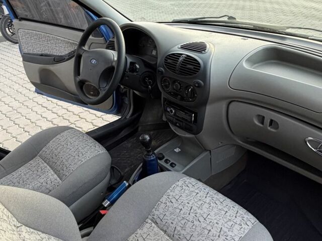 Синий ВАЗ Калина, объемом двигателя 1.6 л и пробегом 105 тыс. км за 2100 $, фото 12 на Automoto.ua