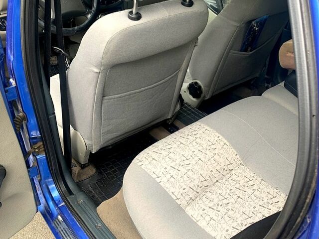 Синий ВАЗ Kalina, объемом двигателя 1.6 л и пробегом 149 тыс. км за 1850 $, фото 6 на Automoto.ua