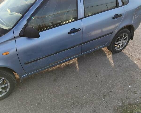 Синій ВАЗ Калина, об'ємом двигуна 1.6 л та пробігом 227 тис. км за 2000 $, фото 3 на Automoto.ua