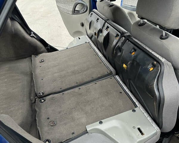 Синий ВАЗ Калина, объемом двигателя 1.6 л и пробегом 180 тыс. км за 1950 $, фото 8 на Automoto.ua