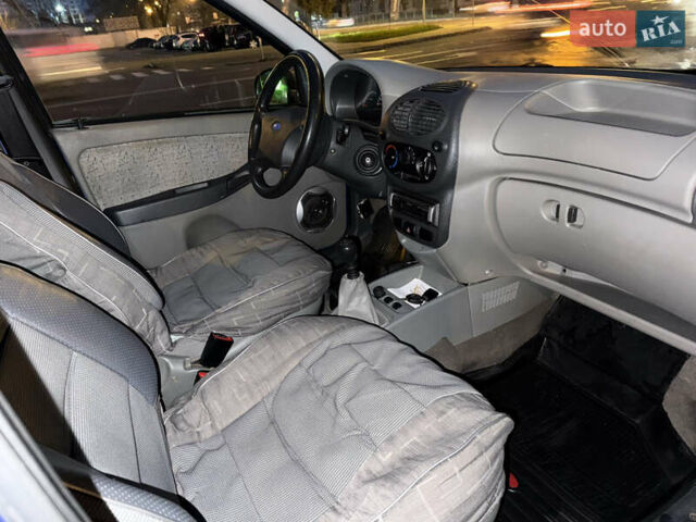 Синий ВАЗ Калина, объемом двигателя 1.5 л и пробегом 62 тыс. км за 2000 $, фото 8 на Automoto.ua