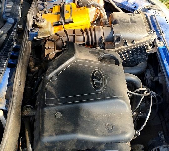 Синий ВАЗ Kalina, объемом двигателя 1.6 л и пробегом 300 тыс. км за 2400 $, фото 2 на Automoto.ua