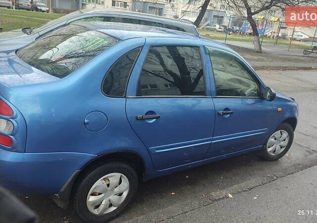 Синий ВАЗ Калина, объемом двигателя 1.6 л и пробегом 160 тыс. км за 1900 $, фото 2 на Automoto.ua