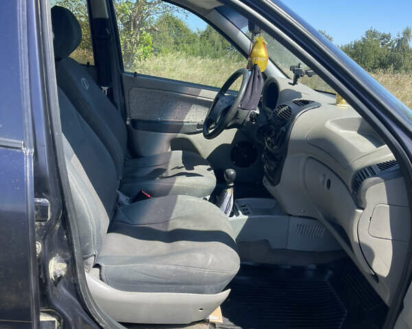 Синий ВАЗ Калина, объемом двигателя 1.6 л и пробегом 250 тыс. км за 1700 $, фото 7 на Automoto.ua