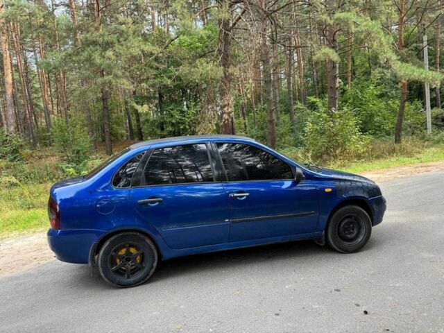 Синий ВАЗ Калина, объемом двигателя 1.6 л и пробегом 250 тыс. км за 999 $, фото 4 на Automoto.ua