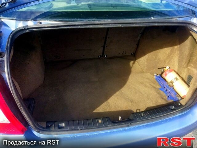 Синий ВАЗ Kalina, объемом двигателя 1.6 л и пробегом 135 тыс. км за 3000 $, фото 5 на Automoto.ua