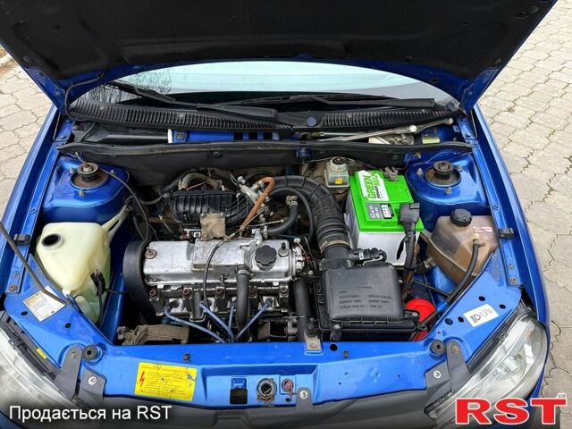 Синій ВАЗ Kalina, об'ємом двигуна 1.6 л та пробігом 186 тис. км за 2300 $, фото 13 на Automoto.ua