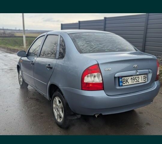 Синий ВАЗ Калина, объемом двигателя 1.6 л и пробегом 250 тыс. км за 1200 $, фото 3 на Automoto.ua