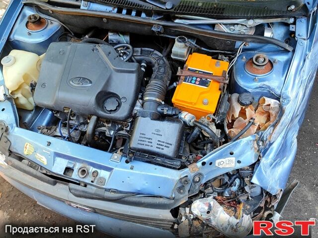 Синий ВАЗ Kalina, объемом двигателя 1.6 л и пробегом 240 тыс. км за 800 $, фото 1 на Automoto.ua