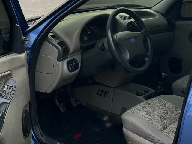 Синий ВАЗ Калина, объемом двигателя 1.6 л и пробегом 192 тыс. км за 2100 $, фото 7 на Automoto.ua