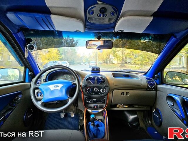 Синий ВАЗ Kalina, объемом двигателя 1.6 л и пробегом 0 тыс. км за 1200 $, фото 12 на Automoto.ua