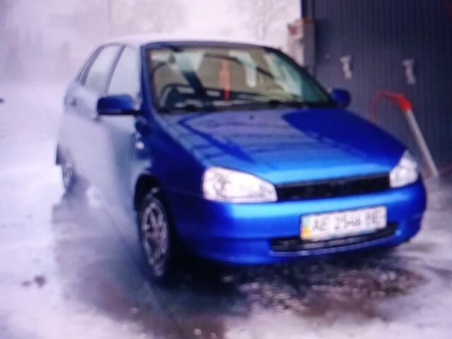 Синий ВАЗ Калина, объемом двигателя 1.6 л и пробегом 94 тыс. км за 2000 $, фото 2 на Automoto.ua