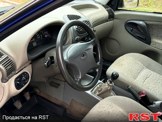 Синій ВАЗ Kalina, об'ємом двигуна 1.6 л та пробігом 186 тис. км за 2300 $, фото 7 на Automoto.ua